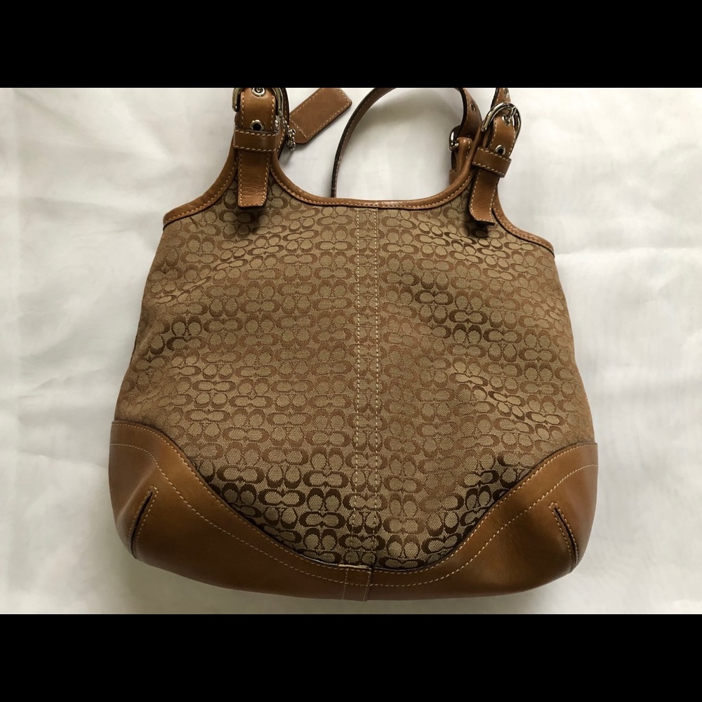 Coach handbag with phone fob